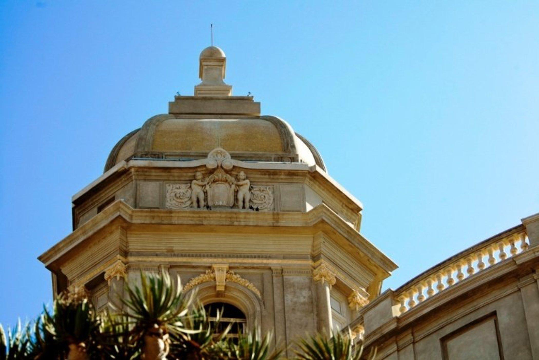 Sofitel Montevideo Casino Carrasco & Spa Bagian luar foto The dome of the church