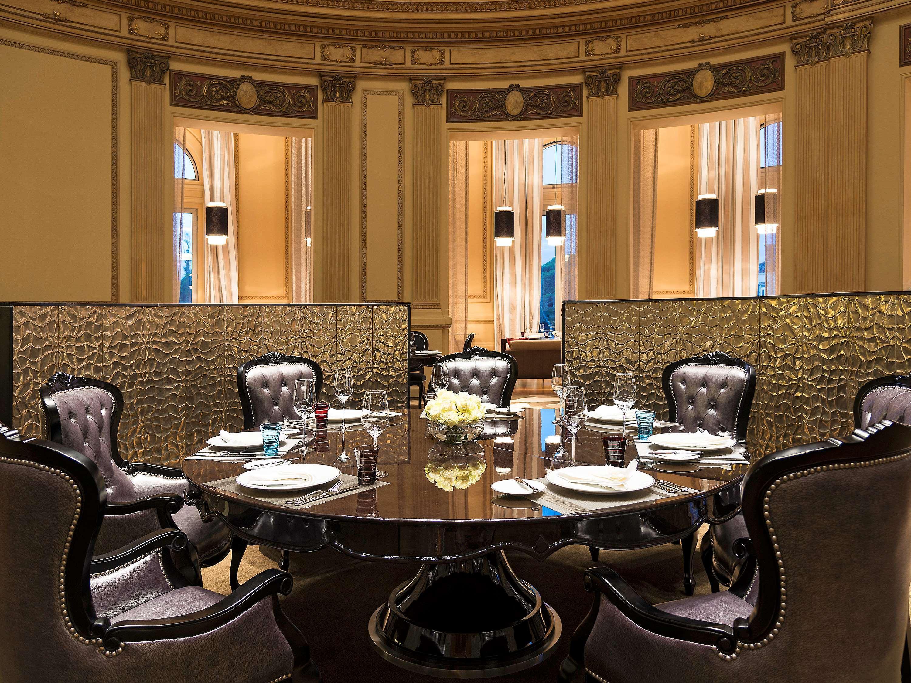 Sofitel Montevideo Casino Carrasco & Spa Bagian luar foto The restaurant's interior