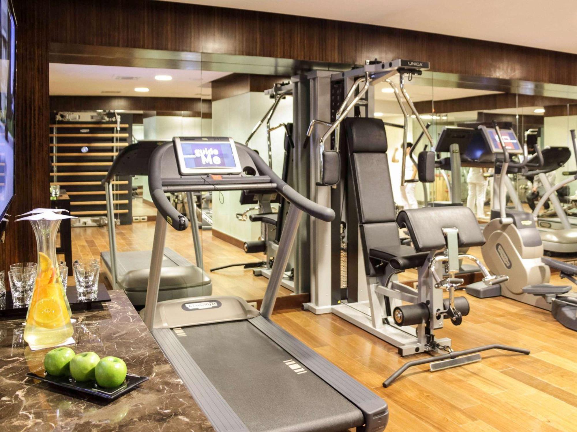Sofitel Montevideo Casino Carrasco & Spa Bagian luar foto The gym at the hotel