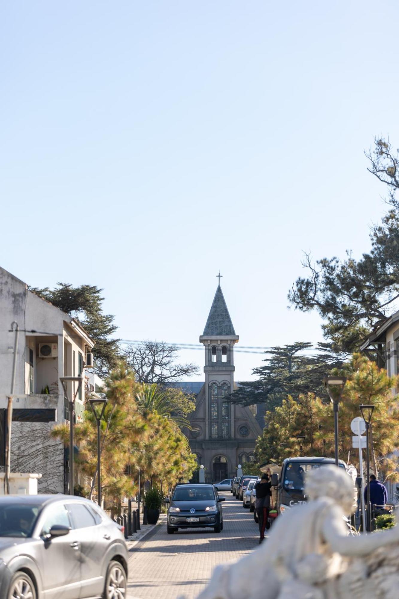Sofitel Montevideo Casino Carrasco & Spa Bagian luar foto The bell tower of the church