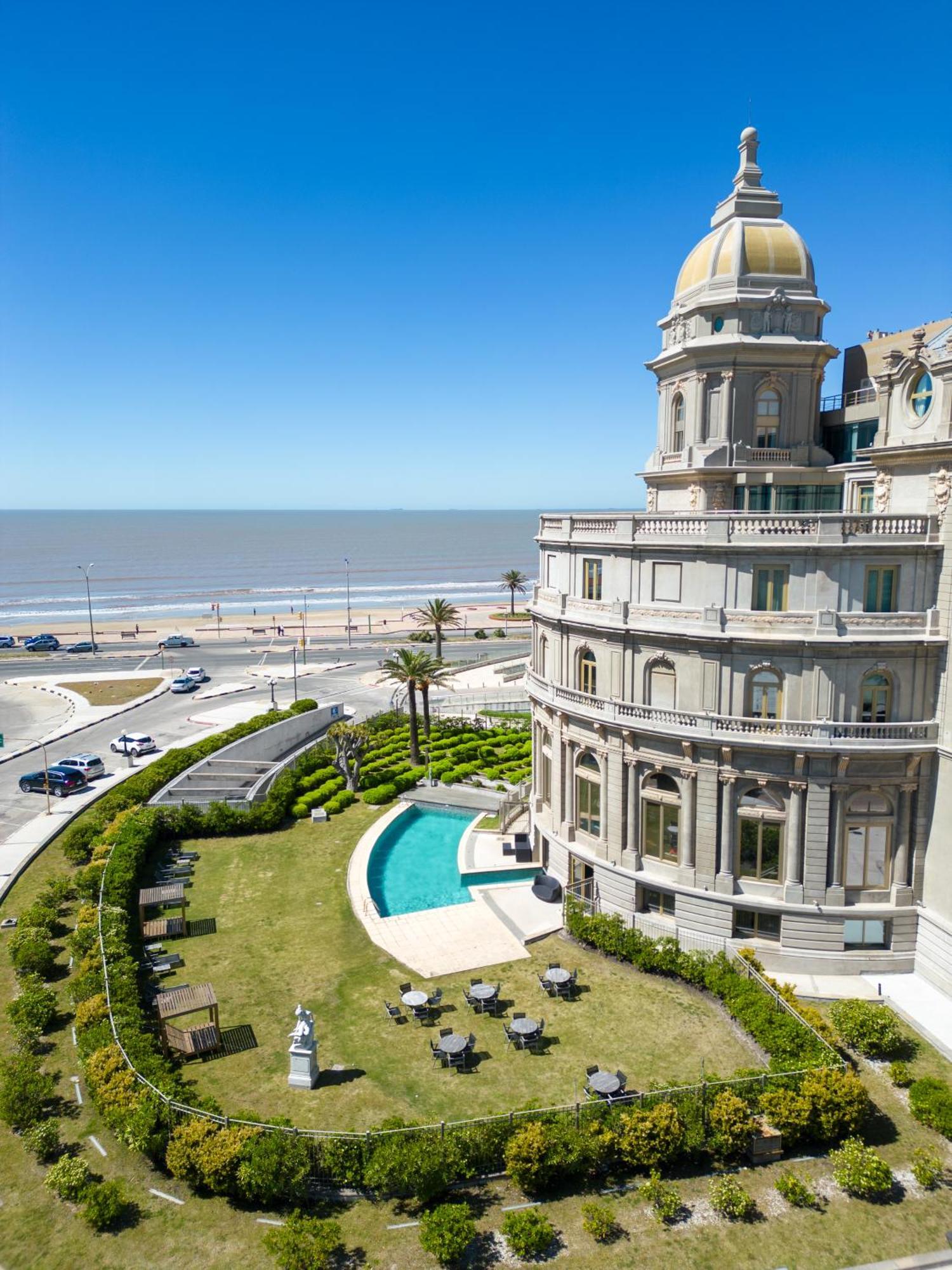 Sofitel Montevideo Casino Carrasco & Spa Bagian luar foto The Miramar Palace